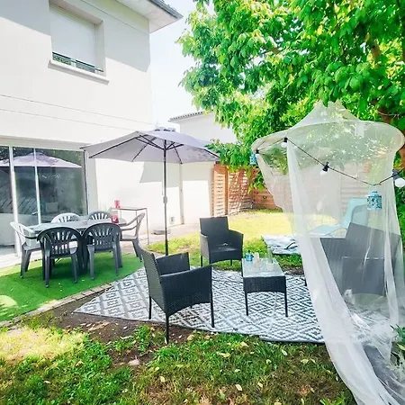 Holiday home Charmante Maison Familiale
